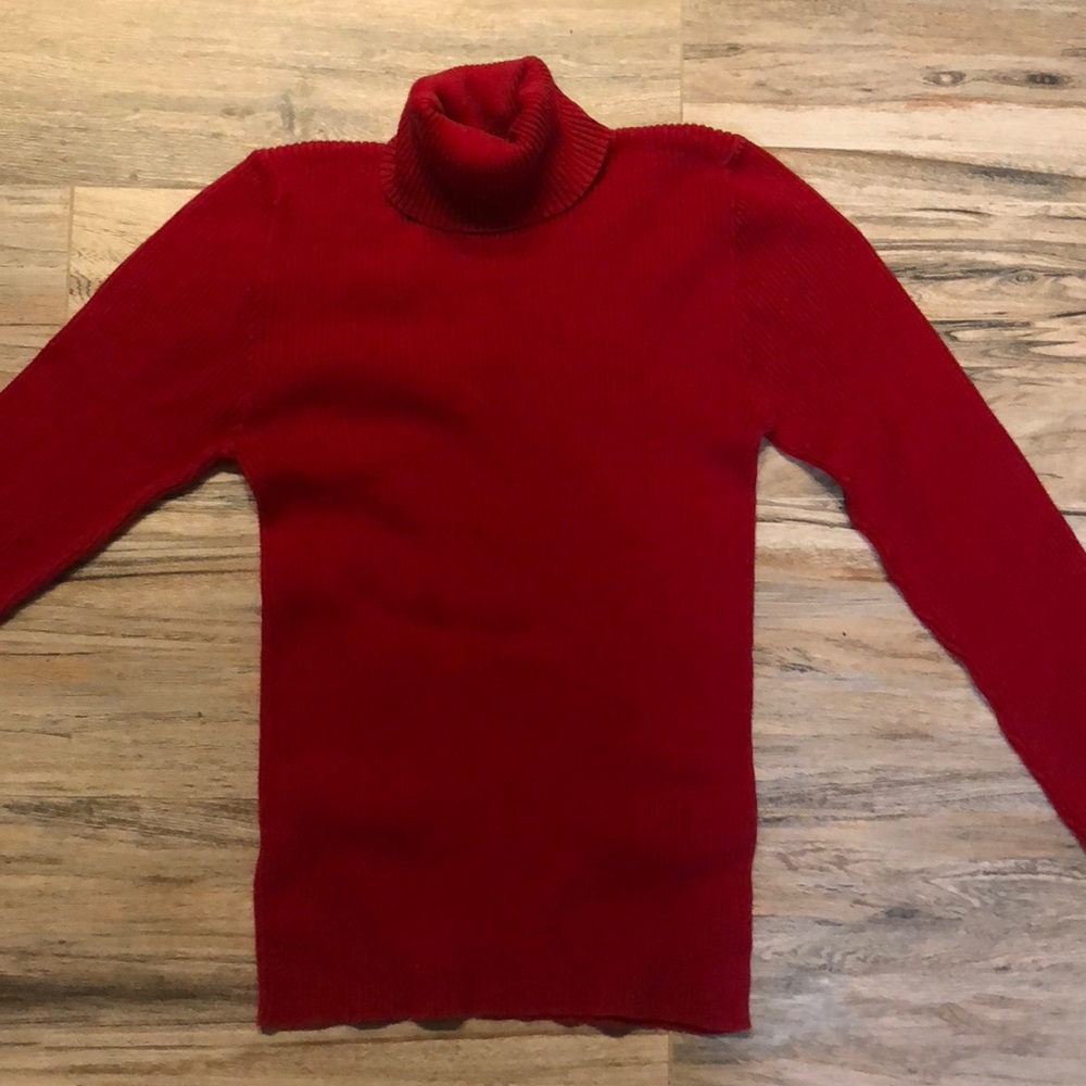 red turtle neck